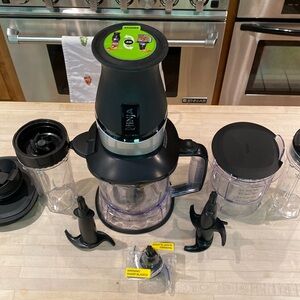 Nutri Ninja 2-in-1 *new* w/o Box